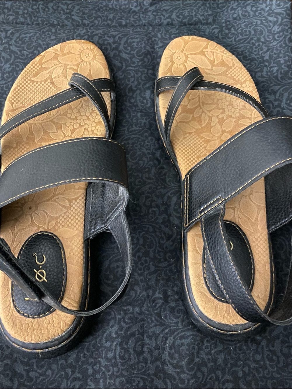 b.o.c. Comfort Strappy Black Women’s Sandals Size 8